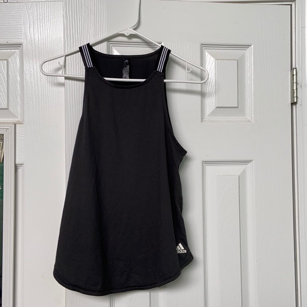 adidas small woman’s sports tank top